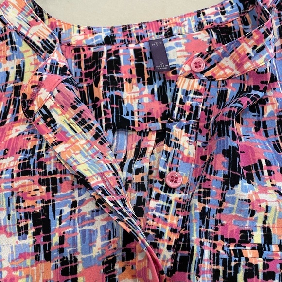 NYDJ Henley Blouse size Small 3/4 length sleeves Multicolor Print - Picture 10 of 14
